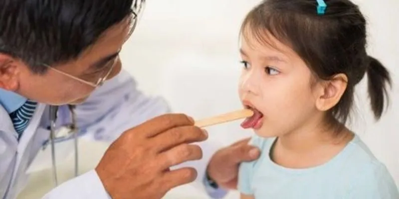 chăm sóc sau khi phẫu thuật viêm amidan