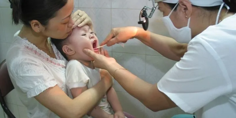 thói đỏng đảnh của amidan