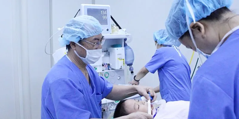 Khám Tai Mũi Họng cho trẻ